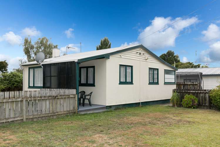 53 Mardon Road Enderley_13