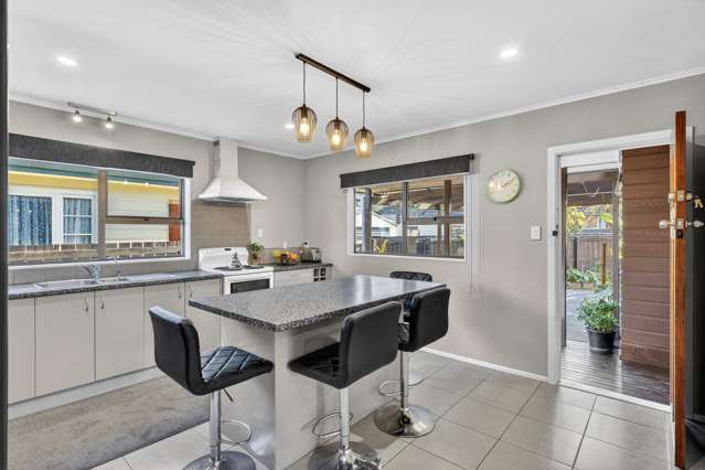 2 Michael Avenue Dinsdale_3