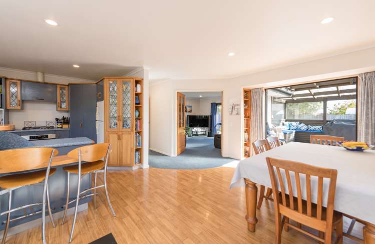 18 Kingsford Drive Stoke_6