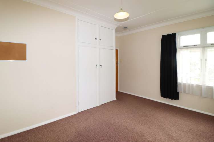 204 High Street South Carterton_21