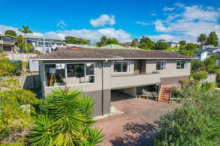 19 Homestead Road Manly_1