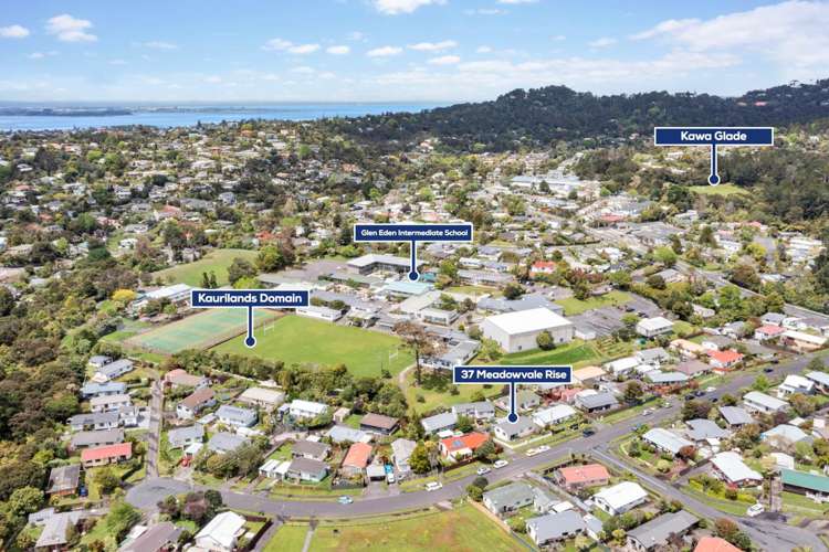 37 Meadowvale Rise Titirangi_20