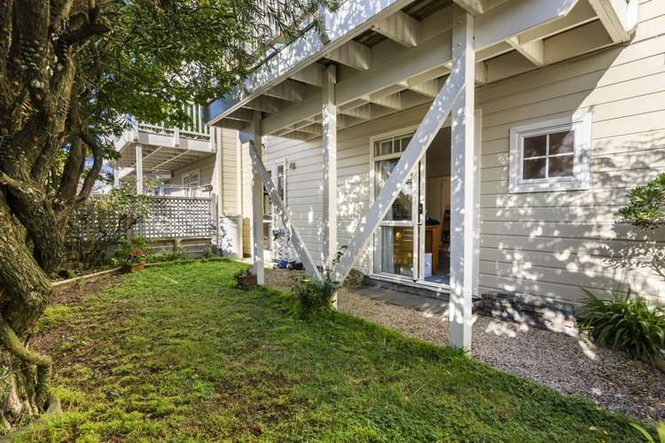 3/10 Colombo Street Newtown_9