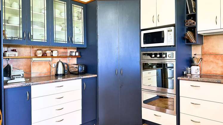 92 Packard Road_3