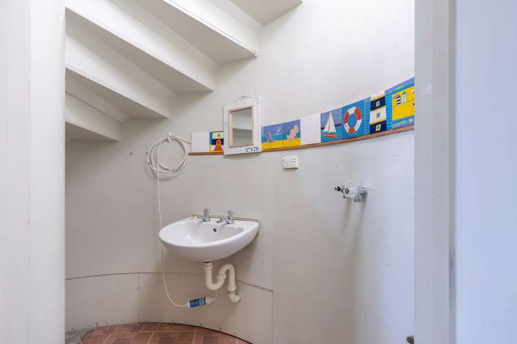 15 Thompson Place Anakiwa and Surrounds_17