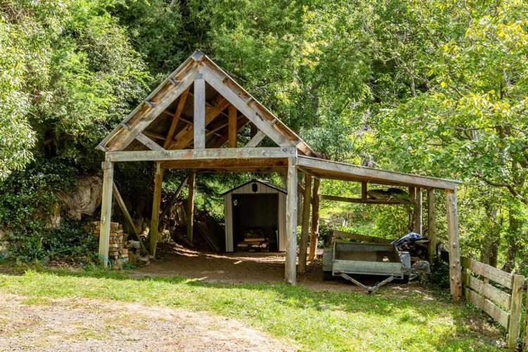 8 Shadbolts Road Pigeon Bay_34