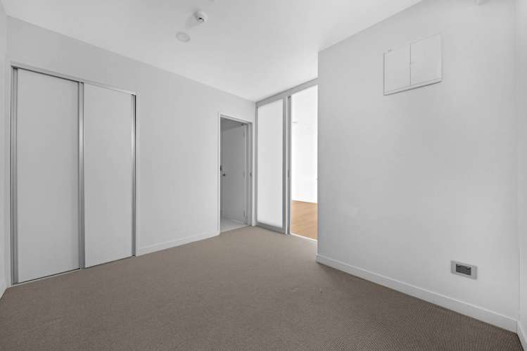 506/10 Lion Place Epsom_18