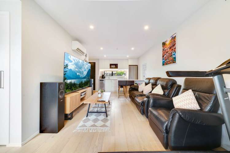 3/2 Parson Lane Papatoetoe_6