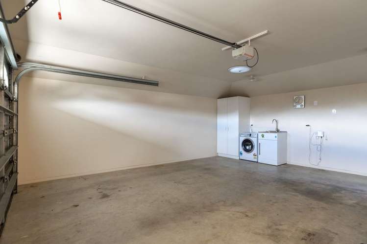 6 Dayman Way The Wood_14