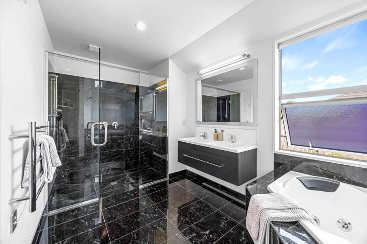 11 Handley Crescent Wigram_14