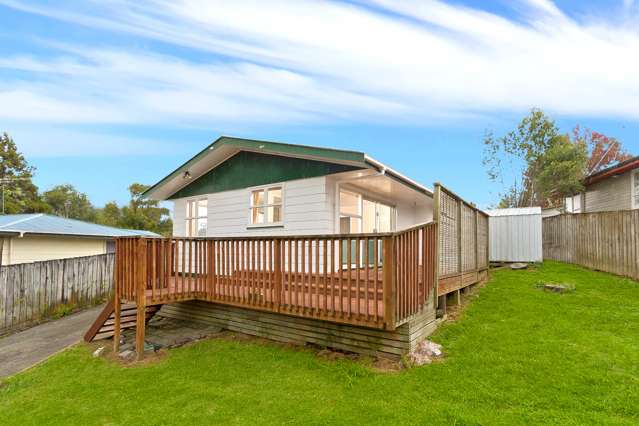 32 Meilland Place Glen Eden_1