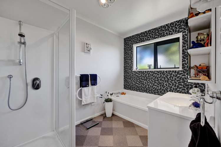 36 Camberwell Road Hawera_16