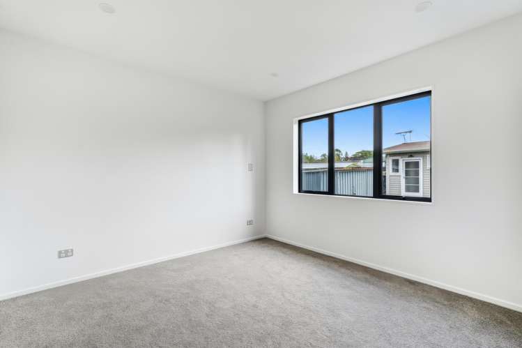 54E Parker Avenue New Lynn_13