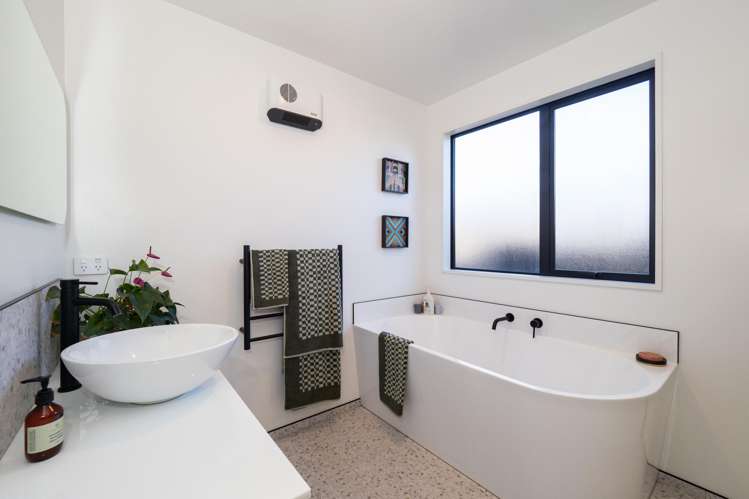 9 Redhaven Rise Netherby_16