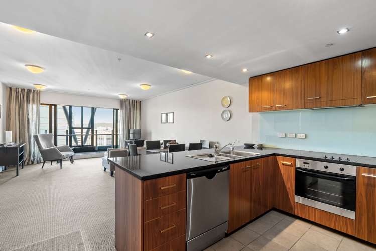 17d/12 Bolton Street Wellington Central_1