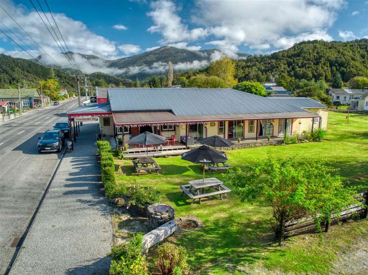 8 Hilton Street Blackball_5