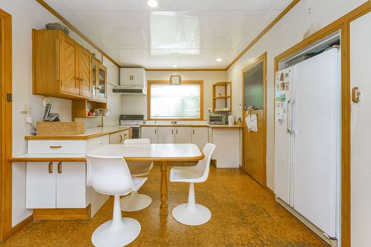 32 Pohutukawa Road Beachlands_11