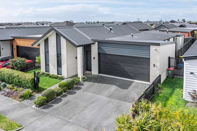 16 Probert Crescent Chartwell_2