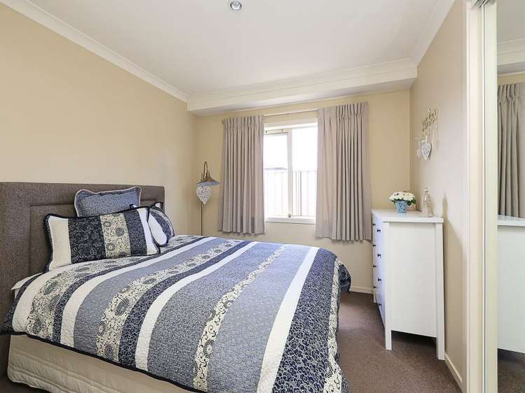 12 Keryn Place Frimley_11