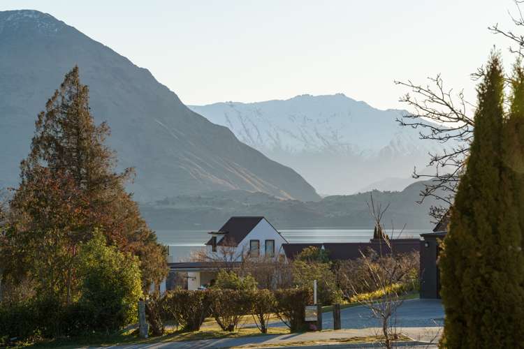 201 Beacon Point Road Wanaka_3