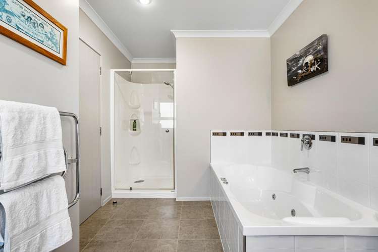 1129 Hikuai Settlement Road Pauanui_18