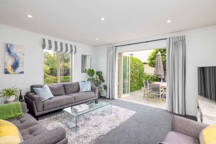 16 Len Hale Place Parklands_5