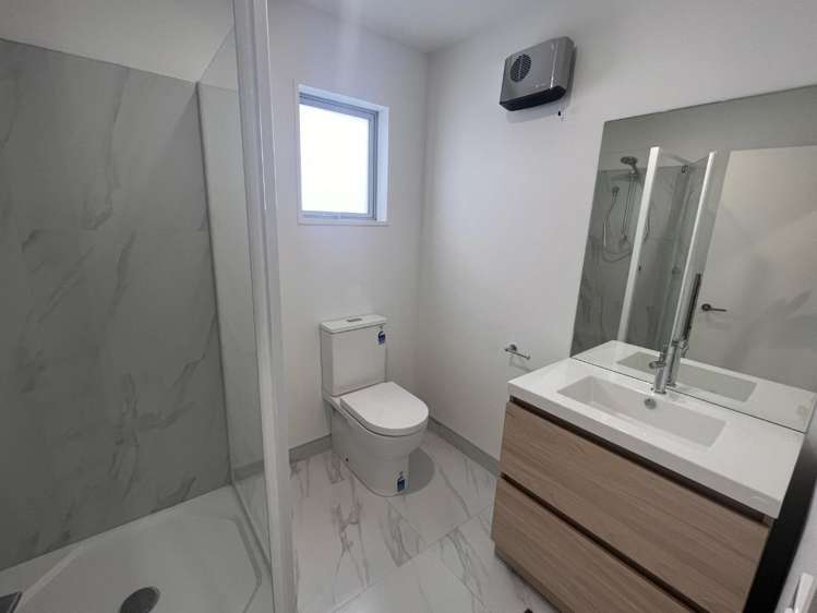 4/51 Hills Road Edgeware_6