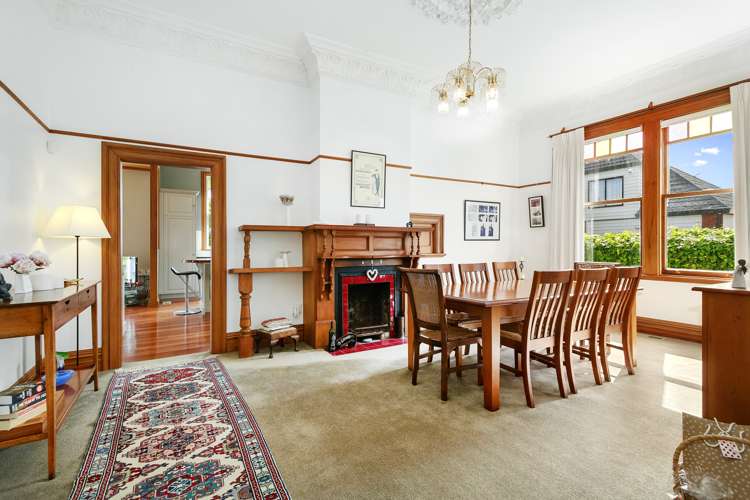 18 Whites Line West Woburn_17