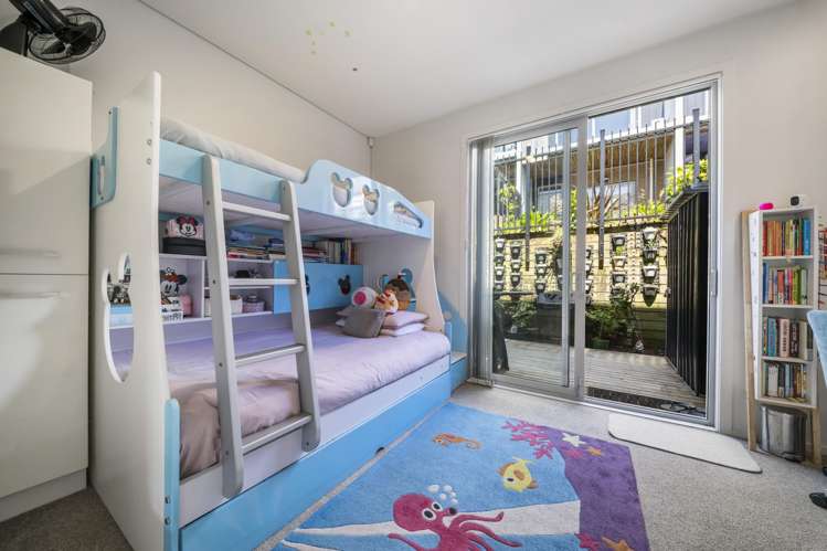 26 Ceramic Lane New Lynn_8