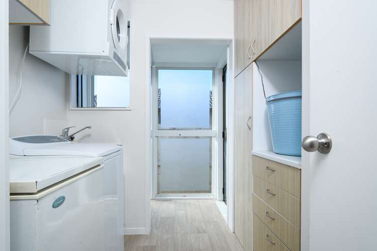 1/29 Karepo Crescent Ranui_12