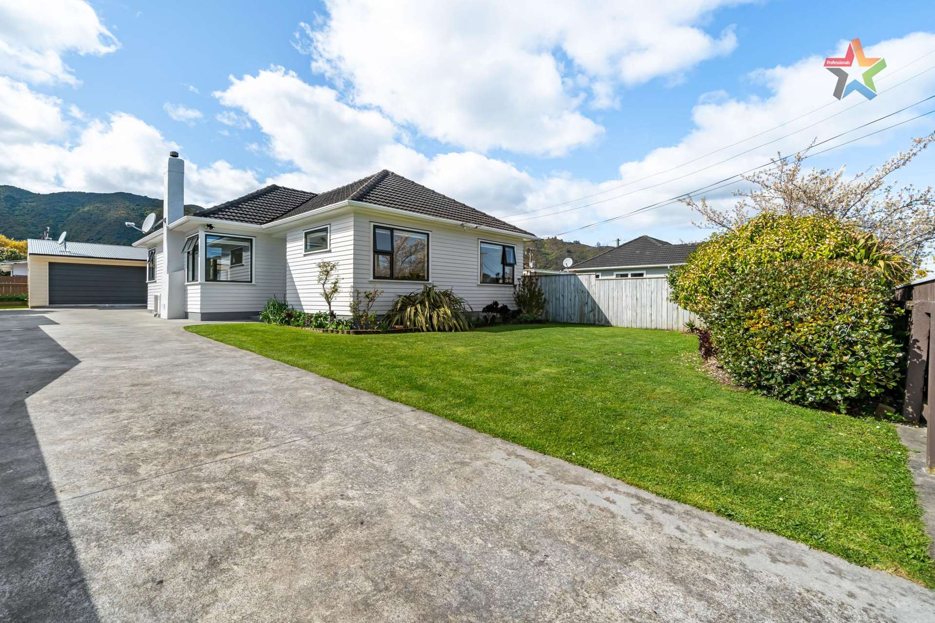 4 Roberts Street Wainuiomata_0