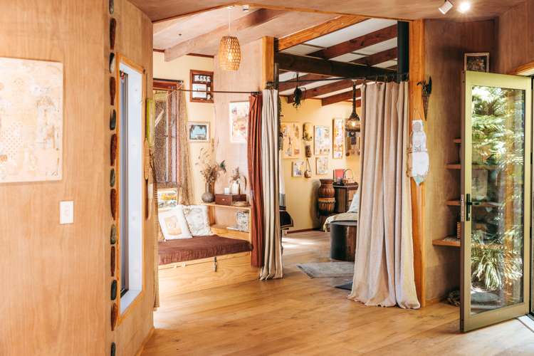 47 Makora Road Massey_12