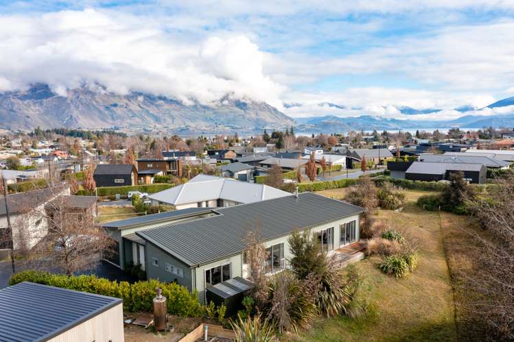 6 Takahe Lane Wanaka_12