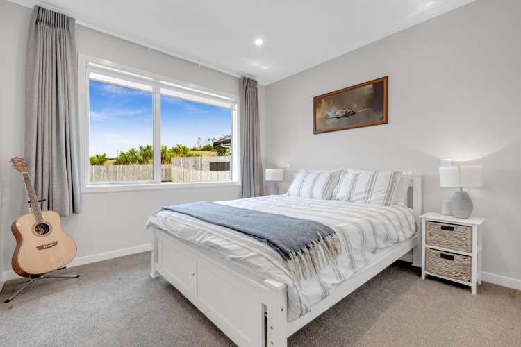 13 Otaota Way Flat Bush_19