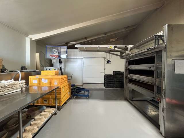 133 and 133A Captain Springs Road Onehunga_3