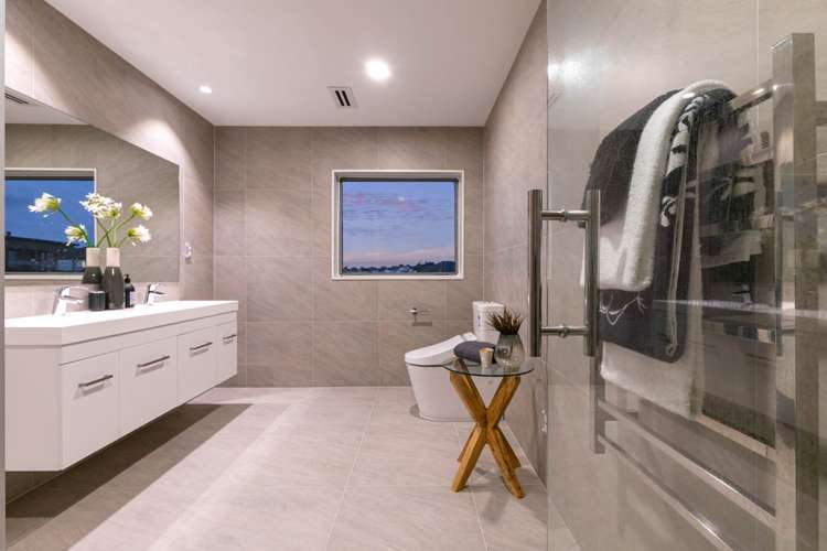 6 Colonial Drive Silverdale_11