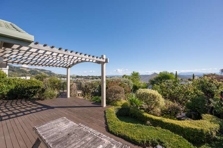 19 Olympus Way Richmond_16