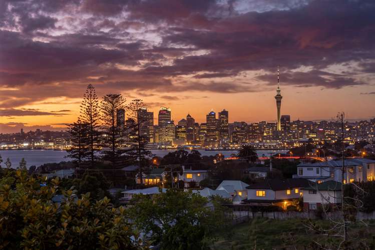 1/19 Martin Crescent Northcote_16