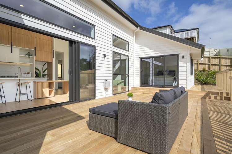 17 Awanui Road Red Beach_25