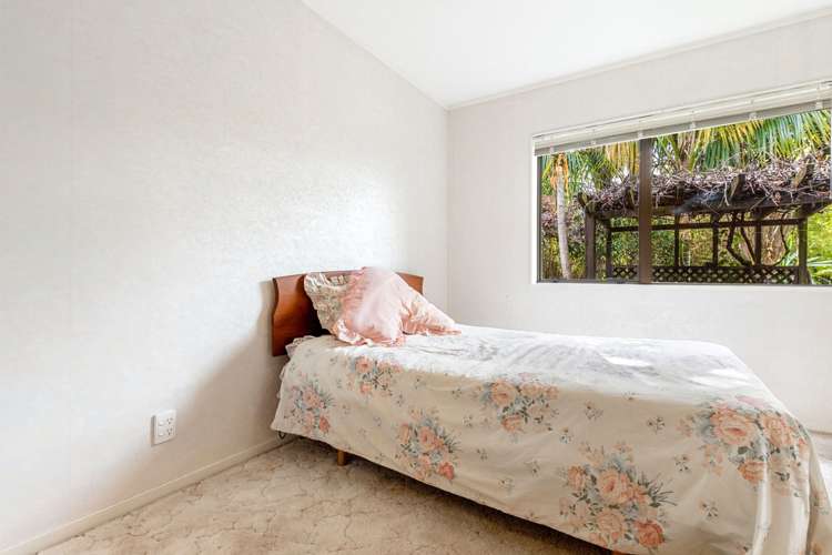 2/3 Kaurilands Road Titirangi_11