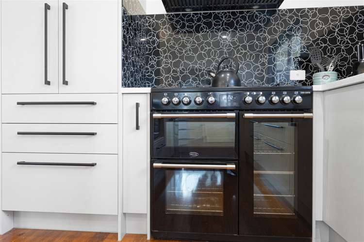 1 Domain Road Kawakawa_16