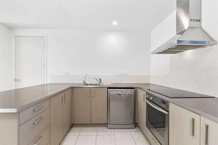 2/23 Opito Way East Tamaki_9