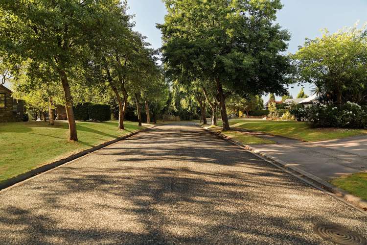 20 Sledmere Drive, Quail Rise_3