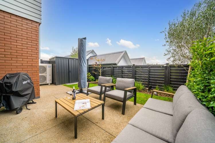 15 Moki Place Long Bay_11