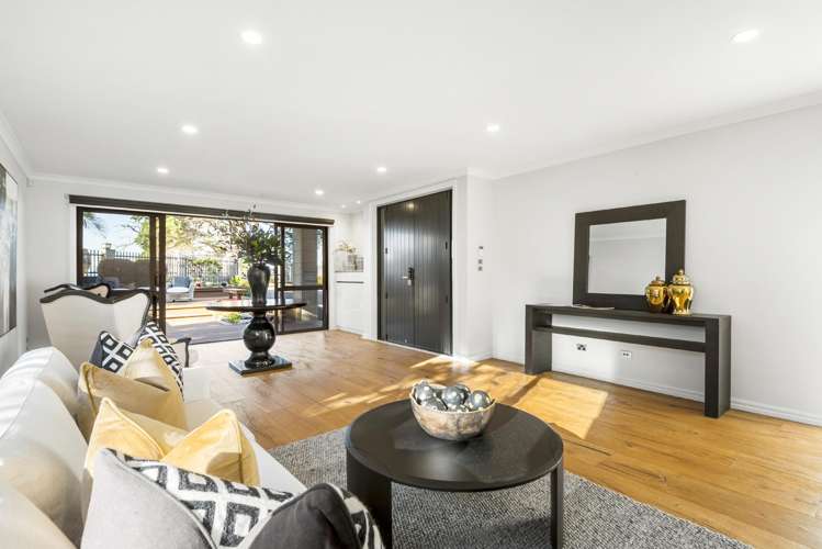66A Marine Parade Mellons Bay_13