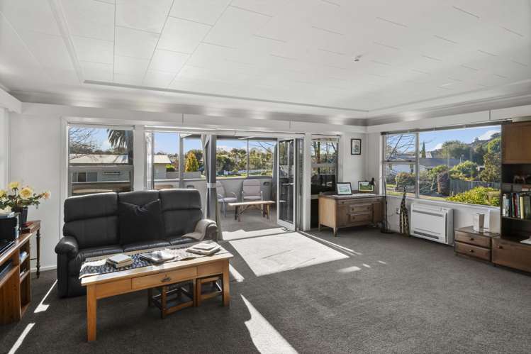 1 Gunns Crescent Cashmere_2