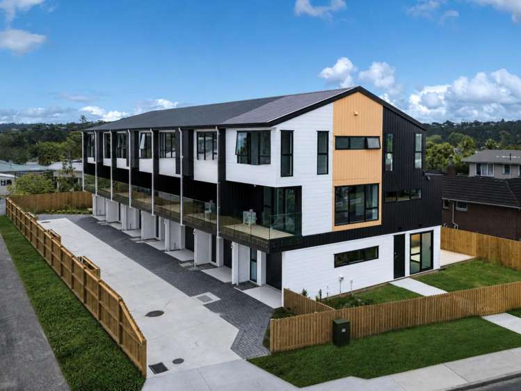 1/36 Longburn Road Henderson_1