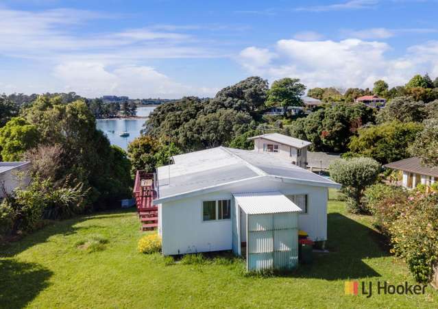 16 Giles Way Hauraki Surrounds_4