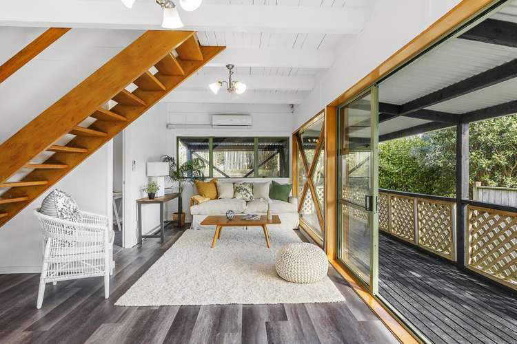 117 Gloaming Hill Titahi Bay_5