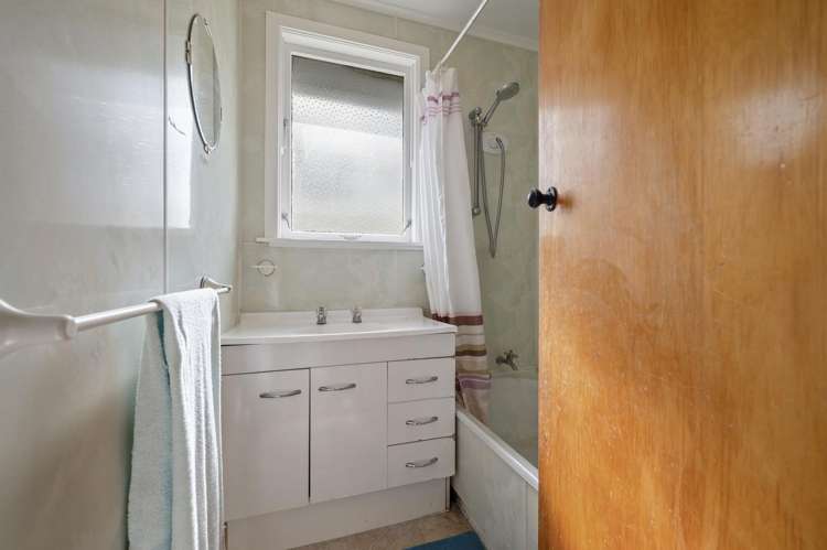 6 Paehoro Grove Turangi_5